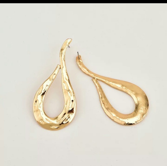 STUNNING DROP EARRINGS - Picture 3 of 3